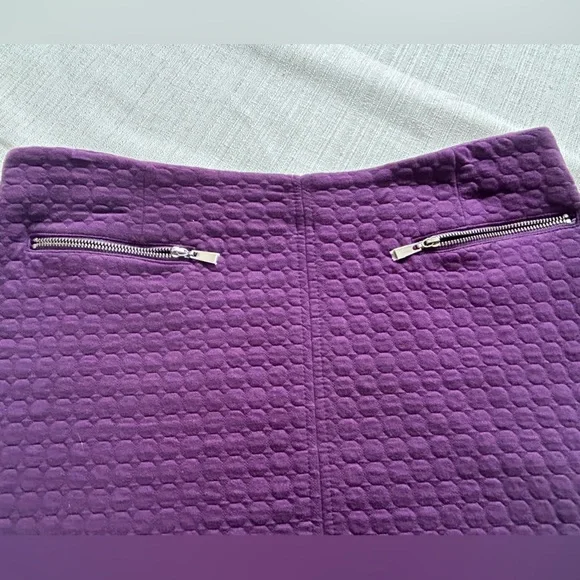 Gorgeous textured purple skirt with zipper pockets Size 12 - final price! - Picture 2 of 5